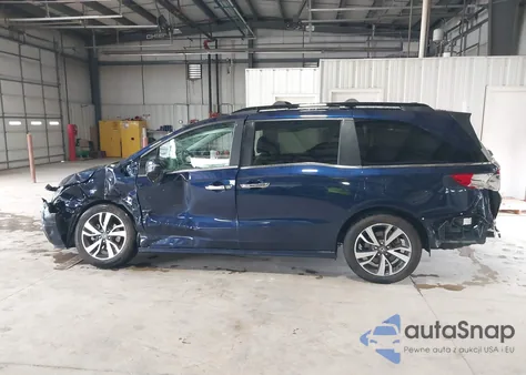 2024 Honda Odyssey Touring z USA, uszkodzony, nr VIN 5FNRL6H86RB044143